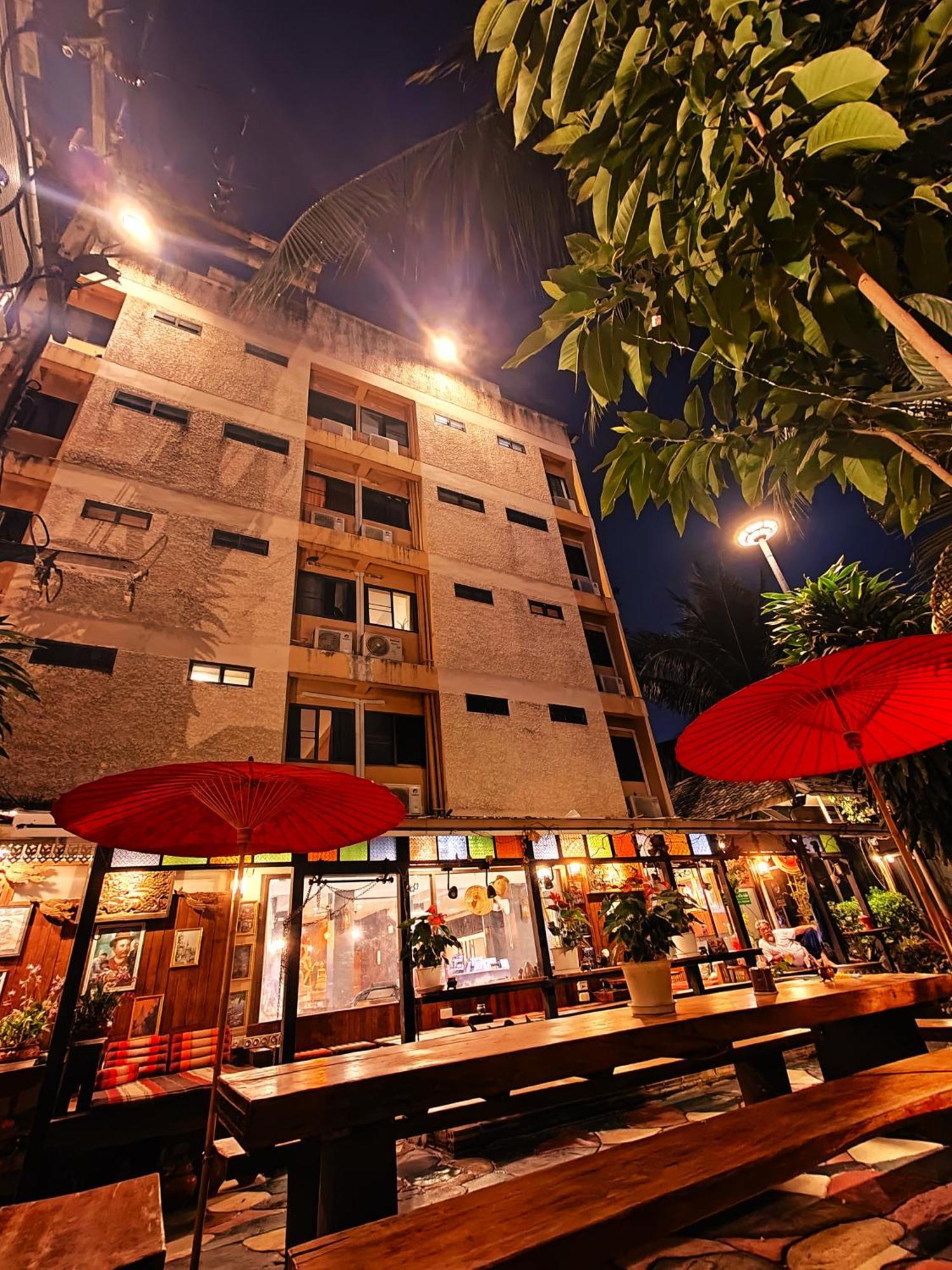 Panda House Chiang Mai Hostel Εξωτερικό φωτογραφία