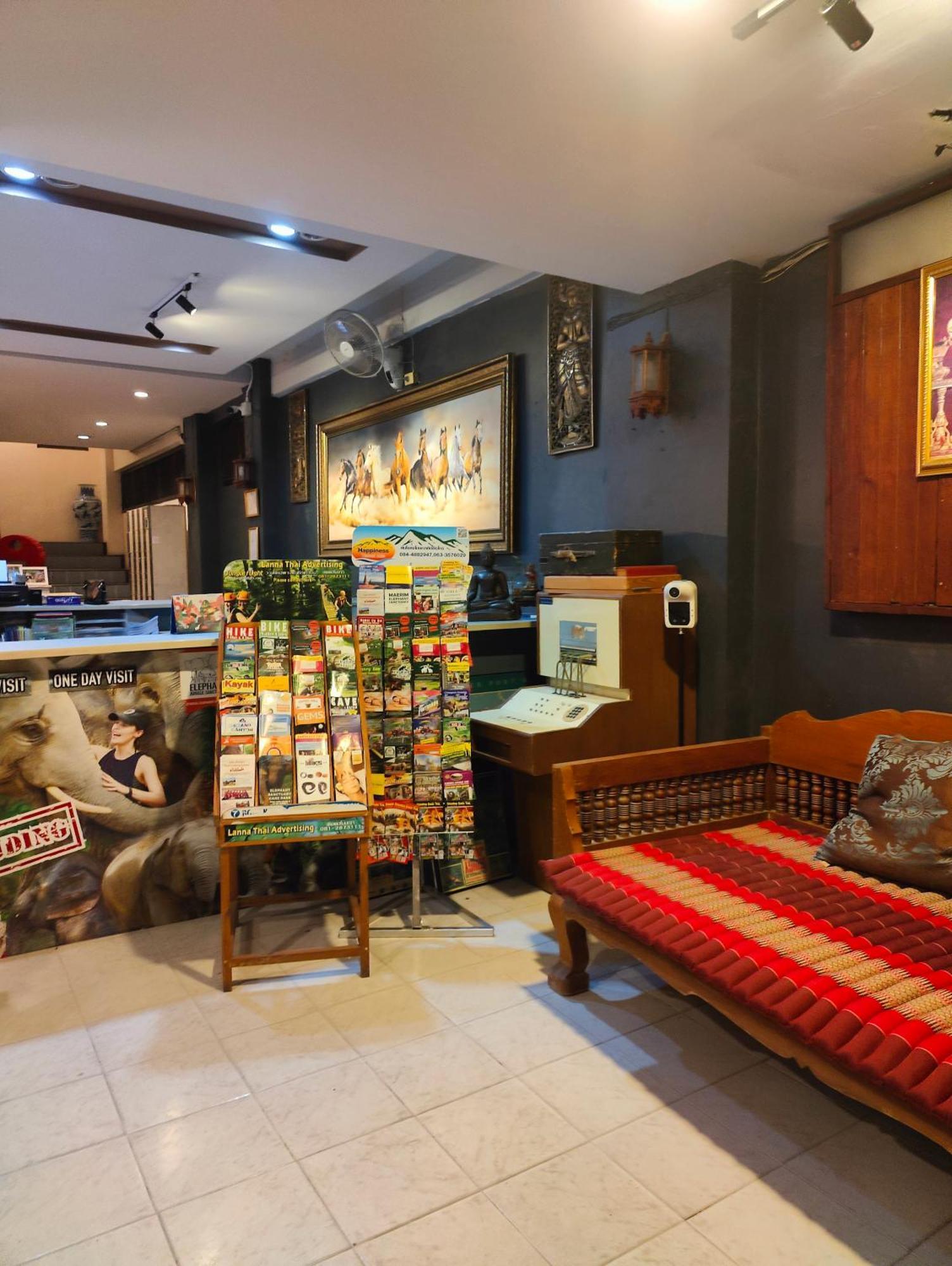 Panda House Chiang Mai Hostel Εξωτερικό φωτογραφία